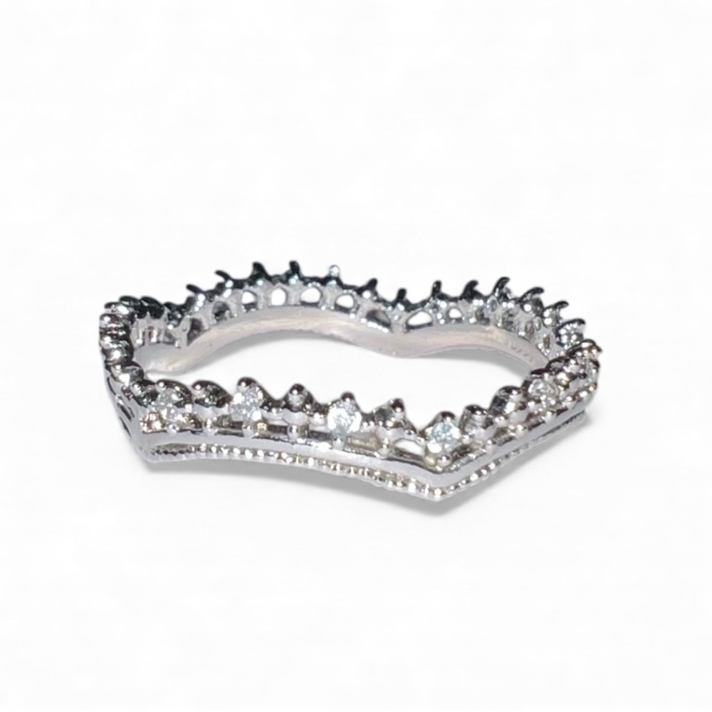 Elegant Silver Crown Ring